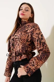 Leopar Desen Tünelli Kısa Ceket Leopar thumbnail 1