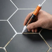 Derz Kalemi Hızlı Kuruyan Yedek Uç Su Bazlı Kokusuz Derz Dolgu Fayans Yenileme Boyası 4 Adet Beyaz thumbnail 4