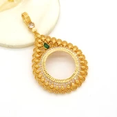 Yarım Altın Çerçeveli Kolye Ucu Altın Kaplama İşlemeli TGR-633 thumbnail 3