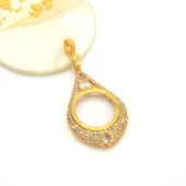 Yarım Altın Çerçeveli Kolye Ucu Altın Kaplama İşlemeli TGR-665 thumbnail 4