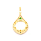 Yarım Altın Çerçeveli Kolye Ucu Altın Kaplama İşlemeli TGR-649 thumbnail 5