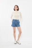 Kadın Yüksek Bel Geniş Kesim Jean Şort - 2