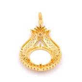 Yarım Altın Çerçeveli Kolye Ucu Altın Kaplama İşlemeli TGR-629 thumbnail 5