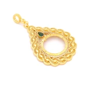 Yarım Altın Çerçeveli Kolye Ucu Altın Kaplama İşlemeli TGR-638 thumbnail 2