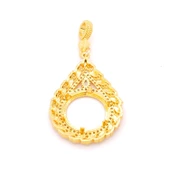 Yarım Altın Çerçeveli Kolye Ucu Altın Kaplama İşlemeli TGR-659 thumbnail 5