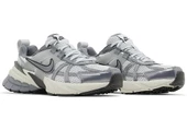 Nike V2K Run Pure Platinum thumbnail 4