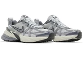Nike V2K Run Pure Platinum thumbnail 4