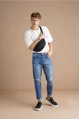 Erkek Açık Lacivert Diz Yırtık Modelli Boyfriend Jean Pantolon - 2