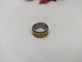 Sarı Yaldızlı Çizgili Tasarım Paslanmaz Çelik yüzük Gümüş Renk 19 Beden thumbnail 2