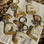 Epoksi Çoklu Silikon Kalıp V Harfi Anahtarlık Reçine Seri Döküm Kalıbı 4 CM 10 Lu thumbnail 2