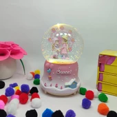 Sweet Dönme Dolap Önünde Aşıklar Işıklı Müzikli Püskürtmeli Kar Küresi - Pembe - 1
