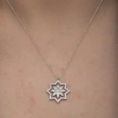 Gümüş Kar Tanesi Kadın Kolye thumbnail 5