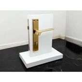 Zey Mat Altın Kare Aynalı Çelik Kapı Kolu Sağ Basar Tek Taraf Kilit Hariçtir thumbnail 1