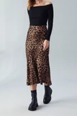 Leopar Desen Viskon Saten Kumaş Midi Boy Kahverengi Etek - 2