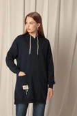 İki İplik Kumaş Armalı Kapüşonlu Kadın Lacivert Tunik Sweat thumbnail 2