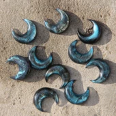 Epoksi Silikon Kalıp Çoklu Anahtarlık Farklı Boylarda Yarım Ay Kolye Küpe Kalıbı thumbnail 4