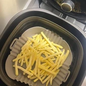 Woody Sofia Renkli Isıya Dayanıklı Yıkanılabilir Silikon Fırın  Airfryer Kare Model Pişirme Matı 20 cm thumbnail 6