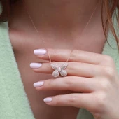 Kelebek Model Beyaz Zirkon Taşlı Rose Gold Kaplama Gümüş Kolye thumbnail 3