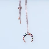 Renkli Zirkon Taşlı Hilal Modeli Rose Gold Kaplama Gümüş Kolye thumbnail 4