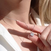 Kalp Zirkon Taşlı Trend Gümüş Kolye thumbnail 3