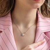 Swarovski Taşlı Çengelli İğne Modeli Gold Kaplama Gümüş Kolye thumbnail 1