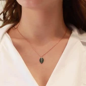 Yaprak Model Yeşil Zirkon Taşlı Rose Gold Kaplama Gümüş Kolye thumbnail 1