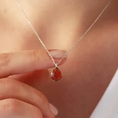 Garnet Taşlı Damla Model Gümüş Kolye thumbnail 2