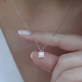 Kare Zirkon Taşlı Gümüş Kolye thumbnail 3