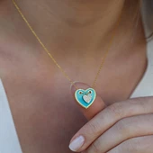 Turkuaz Mine İşli Kalp Charmlı Gold Kaplama Gümüş Kolye thumbnail 3