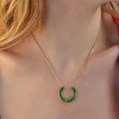 Şans Nalı Yeşil Baget Taşlı Gold Kaplama Gümüş Kolye thumbnail 3