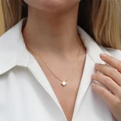 Sedefli Alhambra Gold Kaplama Gümüş Kolye thumbnail 1