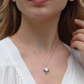 Zambak Çiçeği Rose Gold Kaplama Yeşil Zirkon Taşlı Gümüş Kolye thumbnail 1