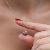 3 Renkli Zirkon Taşlı Mini Kar Tanesi Gümüş Kolye thumbnail 3