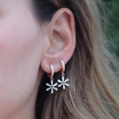 Zirkon Taşlı Çiçek Rose Gold Kaplama Gümüş Küpe thumbnail 1