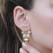 Zirkon Taşlı Oksitli Lilyum Çiçekli Gold Kaplama Gümüş Küpe thumbnail 1