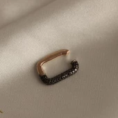 Dikdörtgen Siyah Zirkon Taşlı Rose Gold Kaplama Gümüş Kıkırdak Küpe thumbnail 3