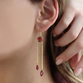 Kök Yakut Taşlı Gold Kaplama Sallantılı Otantik Gümüş Küpe - 3