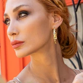 Peridot Taşlı Mekik Modeli Gold Kaplama Gümüş Halka Küpe thumbnail 4