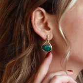 Kök Zümrüt Taşlı El İşi Otantik 925 Ayar Gümüş Küpe thumbnail 1