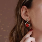 Kırmızı Mercan Taşlı El İşi Otantik 925 Ayar Gümüş Küpe thumbnail 2