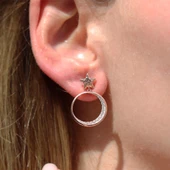 Yıldız Detaylı Yuvarlak Rose Gold Kaplama Gümüş Küpe thumbnail 1