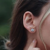 Round Kesim 3 Karat Tek Taş Model Starlight Diamond Küpe thumbnail 1