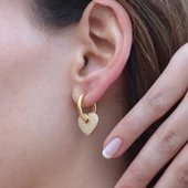 Zirkon Taşlı Gold Kaplama Kalp Gümüş Küpe thumbnail 3