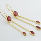 Kök Yakut Taşlı Gold Kaplama Sallantılı Otantik Gümüş Küpe - 2