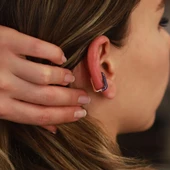 Dikdörtgen Mor Zirkon Taşlı Rose Gold Kaplama Gümüş Kıkırdak Küpe thumbnail 2