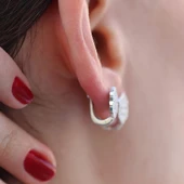 Kar Tanesi Zirkon Taşlı Gümüş Küpe thumbnail 3