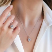 Zirkon Taşlı Elips Lotus Çiçeği Gümüş Set thumbnail 4