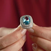 Zirkon Taş Çerçeveli Aquamarin Taşlı  Gümüş Yüzük thumbnail 1