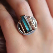 Peridot Taşlı 925 Ayar Gümüş Otantik Tasarım Yüzük thumbnail 2