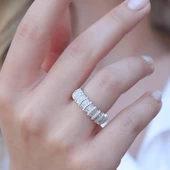 Zirkon Taşlı İstiridye Tamtur Gümüş Yüzük thumbnail 2